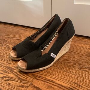 Toms wedges, size 7.5